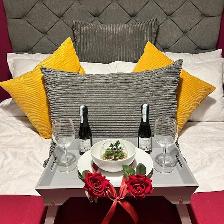Spacious 1 Bed Relocation Apartment Free Parking, Brierley Hill Buitenkant foto