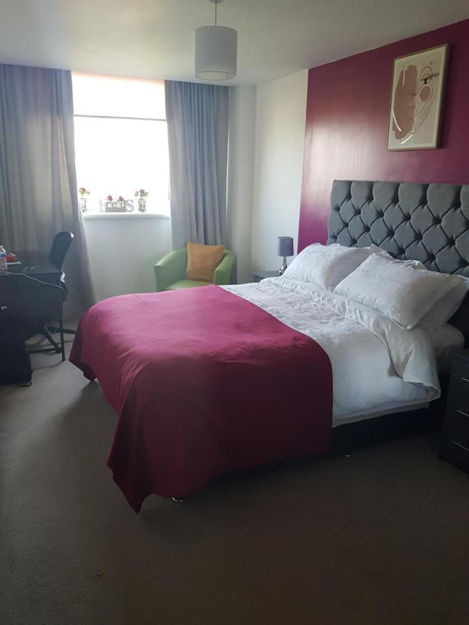 Spacious 1 Bed Relocation Apartment Free Parking, Brierley Hill Buitenkant foto
