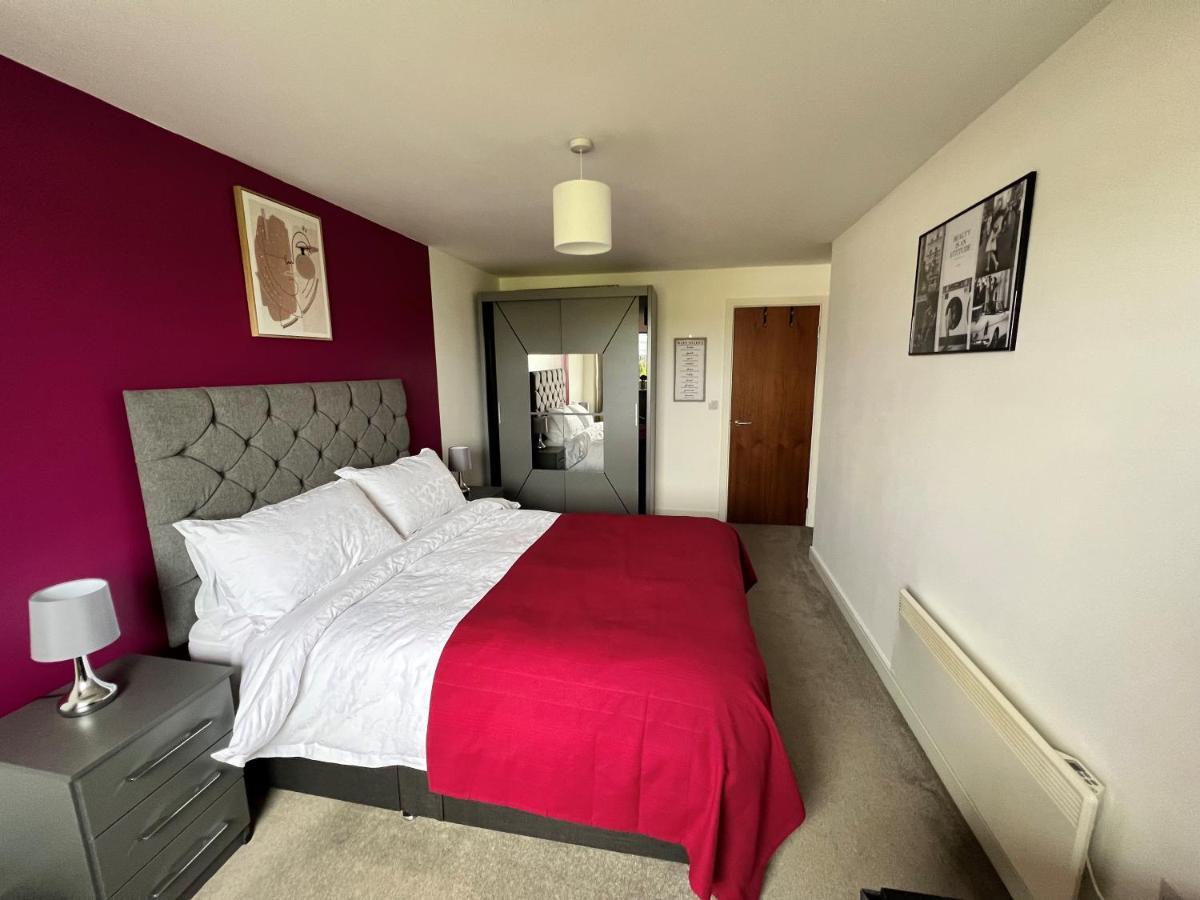 Spacious 1 Bed Relocation Apartment Free Parking, Brierley Hill Buitenkant foto